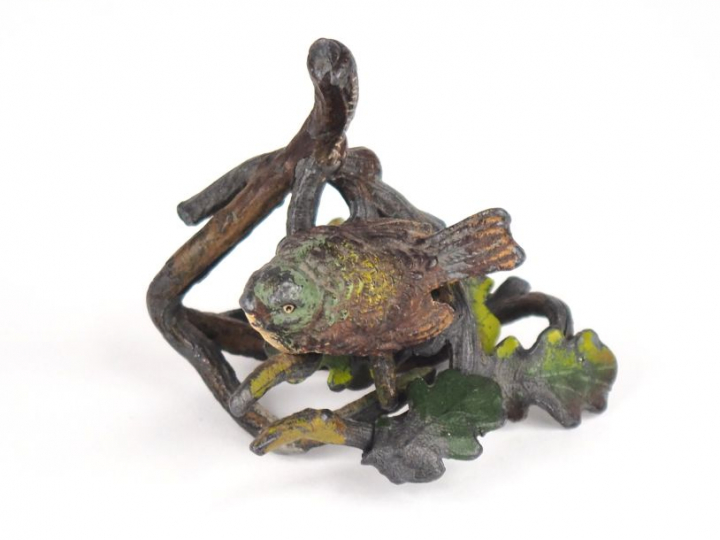 Sujet en plomb polychrome de Vienne "oiseau branché". (mauvais état, a