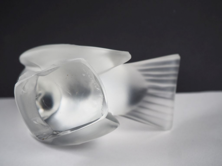 LALIQUE France. Suite de 4 sujets en cristal "moineaux" Signés Lalique