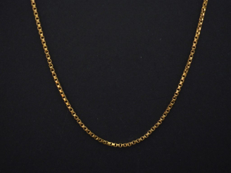 Vente aux enchères Chaine en or jaune, maille vénitienne. Long. 53 cm Poids. 6 g   