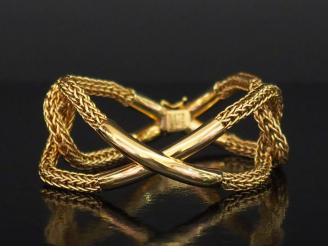 Vente aux enchères SPITZER   FUHRMANN Large bracelet ajouré en or jaune, maille ronde tre