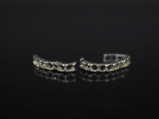 Vente aux enchères Monture d'alliance américaine en platine.  Poids. 3,32 g (cassée)   