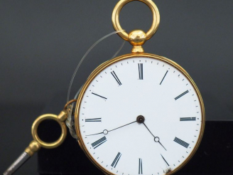Vente aux enchères Montre de gousset en or jaune.  Cadran à chiffres romains pour les heu