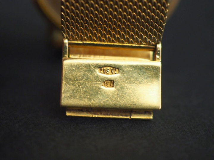 FORTIS Montre bracelet d'homme, boitier et bracelet en or jaune.  Cadr