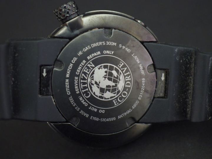 CITIZEN, Eco-Drive Montre bracelet, boitier en acier.  Cadran rond à i