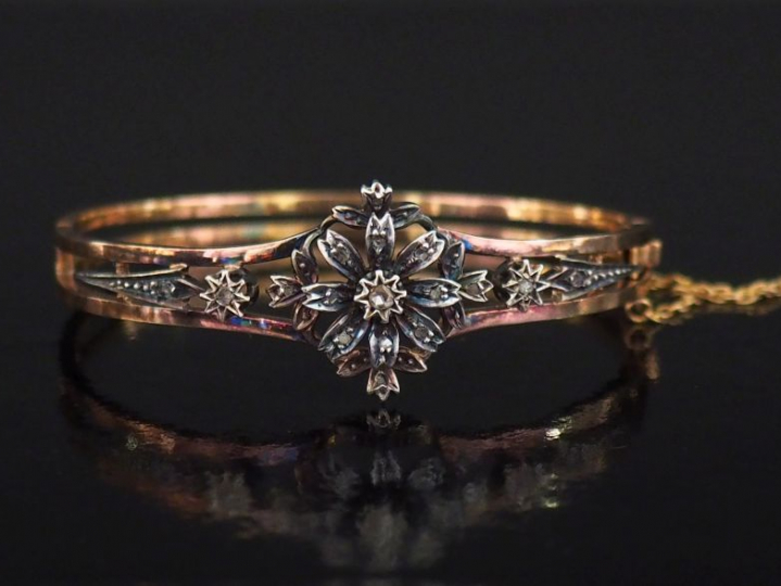 Bracelet jonc Napoléon III en or jaune et argent et agrémentée de peti