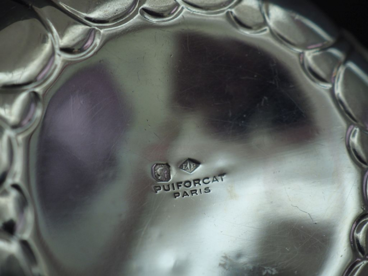 PUIFORCAT Taste vin en argent, poinçon Minerve, à décor de godrons.  D