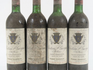 Vente aux enchères 4 BOUTEILLES CHÂTEAU ST GEORGES ST EMILION GC - 1971 - 1 BG/2 LB/1 HEP