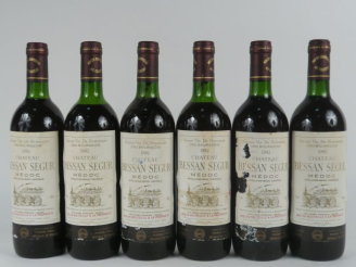 Vente aux enchères 6 BOUTEILLES CHÂTEAU BESSAN SEGUR CB MEDOC - 1982 - 4 BG/1 LB/1 LB-HEP