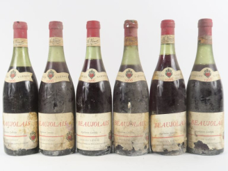 Vente aux enchères 6 BOUTEILLES BEAUJOLAIS CHARLES VIENOT - 1966 - NIVEAUX DE 3 CM à 4,5 