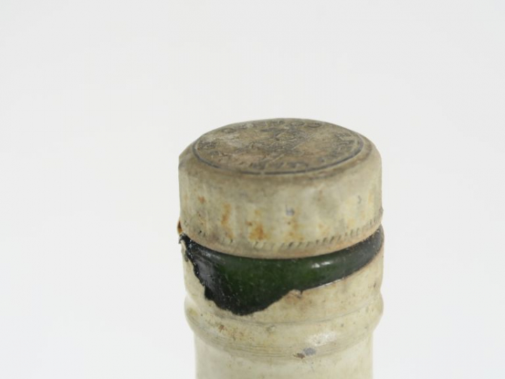 1 VIEILLE BOUTEILLE COGNAC FINE CHAMPAGNE 'V.S.O.P.' REMY MARTIN - CAP