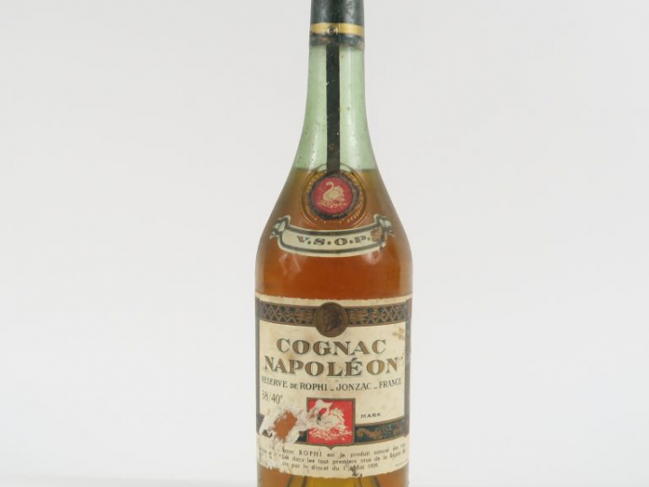 1 VIEILLE BOUTEILLE COGNAC NAPOLEON 'V.S.O.P.' ROPHI