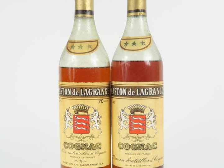 2 VIEILLES BOUTEILLES COGNAC GASTON DE LAGRANGE - NIVEAUX BAS