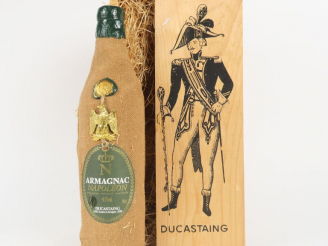 Vente aux enchères 1 BOUTEILLE ARMAGNAC NAPOLÉON DUCASTAING 41° - COFFRET