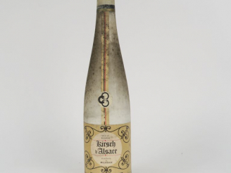 Vente aux enchères 1 BOUTEILLE KIRSCH D'ALSACE 'VIEILLE RESERVE' CUSENIER 45°