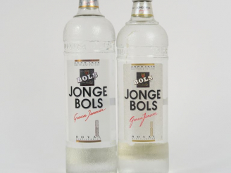 Vente aux enchères 2 BOUTEILLES JONGE BOLS 'GRAAN JENEVER'