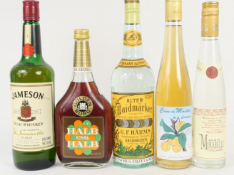 Vente aux enchères 5 BOUTEILLES ALCOOLS DIVERS