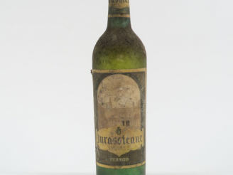 Vente aux enchères 1 VIEILLE BOUTEILLE JURASSIENNE PERNOD - BS/CAPS AB