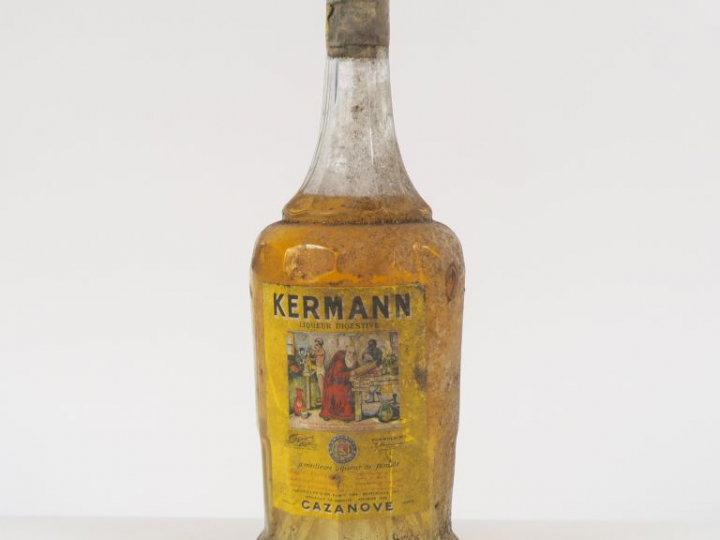 1 VIEILLE BOUTEILLE KERMANN CAZANOVE - BS
