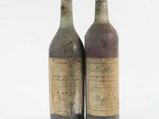 Vente aux enchères 2 VIEILLES BOUTEILLES GRILLON DORÉ MARTY - BS - CAPS ÉTAIN