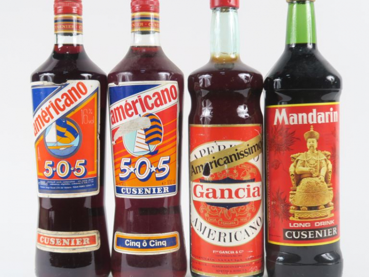 4 BOUTEILLES : 3 AMERICANO - 1 MANDARIN CUSENIER