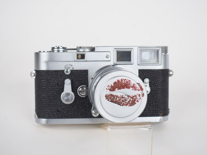 LEICA M3 n°991600. Appareil photographique avec objectif Leitz Summari