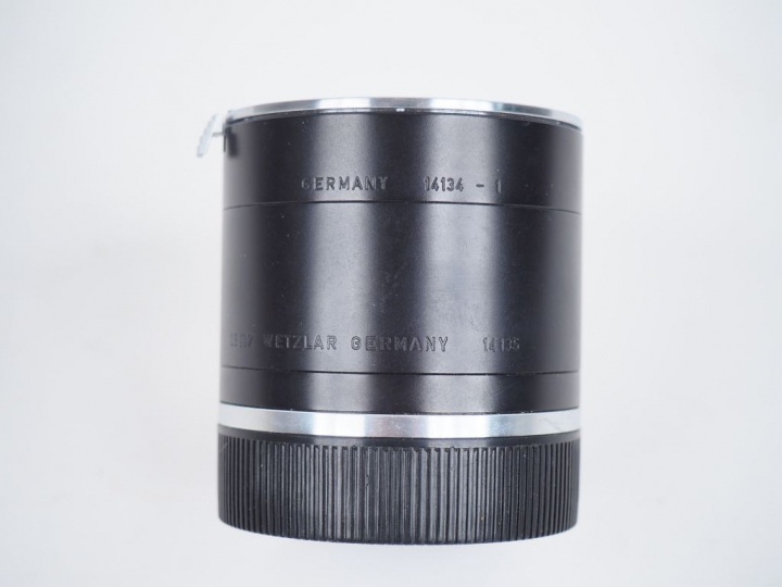 LEITZ WETZLAR. Bague d'adaptation n°14134-1 et n°14135