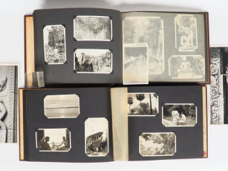 Vente aux enchères Lot de 3 albums photographiques de voyage en Asie du Sud Est, reliure 