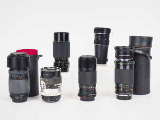 Vente aux enchères Lot de six objectifs différents (état d'usage) dont HANIMEX, VIVITAR, 