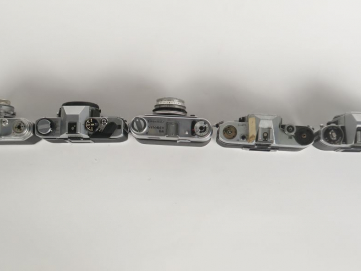 Lot de cinq appareils photographiques : - VOIGTLÄNDER VITORET DR n°576
