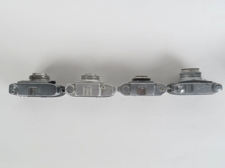 Lot de huit appareils photographiques : - KODAK RETINETTE F n°410450 -