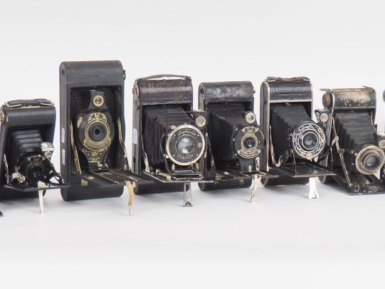 Lot de dix appareils photographiques Folding. (état d'usage)