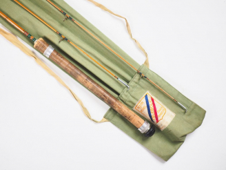 Vente aux enchères PEZON ET MICHEL.Télébolic. Canne à lancer à deux scions (1,67 m).