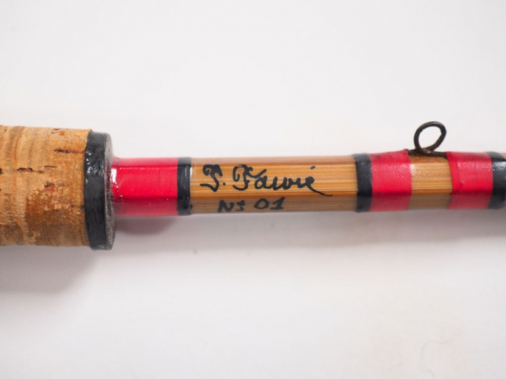 FAURE PIERRE. Canne alvéolée creuse. Modèle Marjeanne.  Soie 3.4 ( 8'4