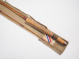 Vente aux enchères PEZON ET MICHEL. Parabolic Spéciale Normale. Canne à mouche (2,44 m).