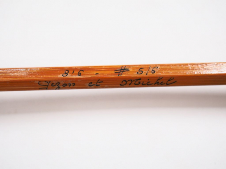 Lot de deux cannes à pêche :  - PEZON ET MICHEL. Canne Parabolic Spéci