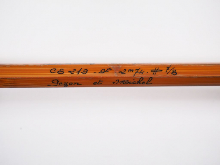 Lot de deux cannes à pêche : - PEZON ET MICHEL. Canne Sterling Compéti