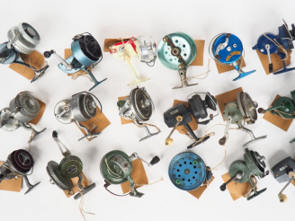 Vente aux enchères Lot de 25 moulinets de pêche dont BAM, SUPERLEX