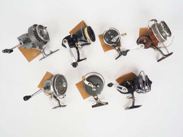 Lot de 25 moulinets de pêche dont BAM, SUPERLEX