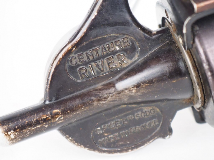 CENTAURE RIVER. Moulinet de pêche