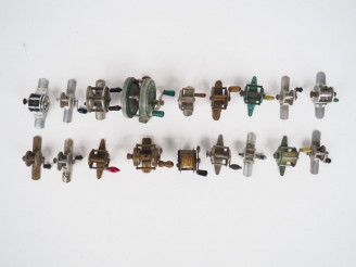 Vente aux enchères Lot de 18 moulinets Pyrénéens