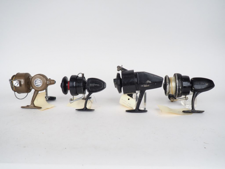 Lot de 4 moulinets : - SHAKESPEARE RANGER - BAM 500 - BRETTON 908 - CR