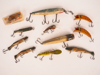 Vente aux enchères 11 leurres de collection