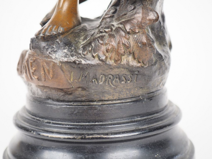 MADRASSI. "carmen" Sculpture en régule polychrome. H. 39 cm