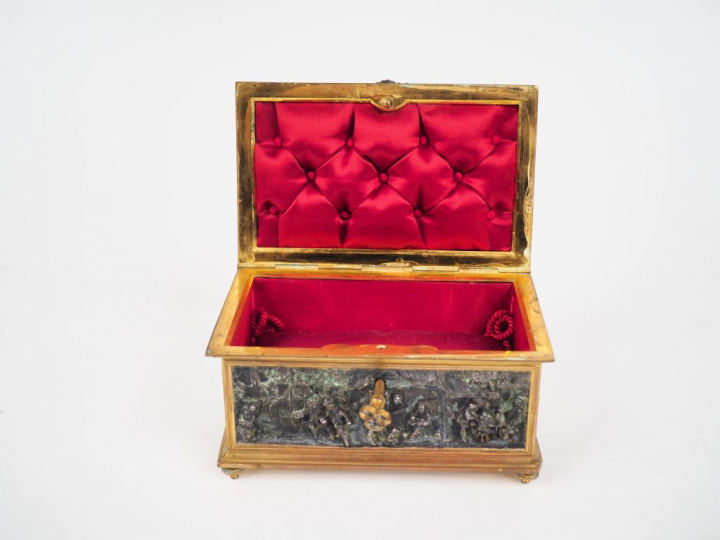 Ecrin à bijoux Napoléon III en métal argenté et doré (légèrement désar