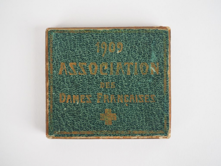 R. LALIQUE. Médaille en bronze de l'association des dames françaises 1