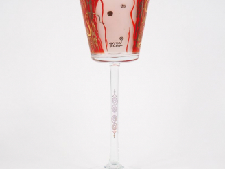 Vente aux enchères Grand mazagran en verre d'après un décor de Gustave KLIMT. H. 30 cm