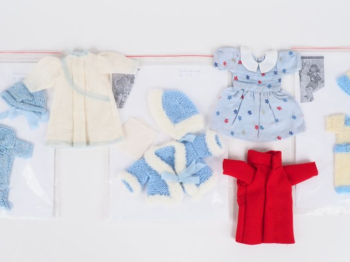 Lot de vêtements de style, dont 3 vêtements Bleuette et 3 tricotés mai