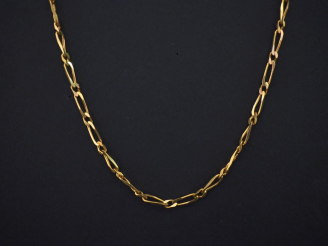 Vente aux enchères Collier souple en or jaune, maille cheval. Long. 50,5 cm Poids. 14,62 