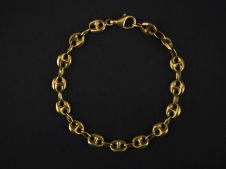 Vente aux enchères Bracelet souple en or jaune, maille grain de café.  Long. 19,7 cm Poid