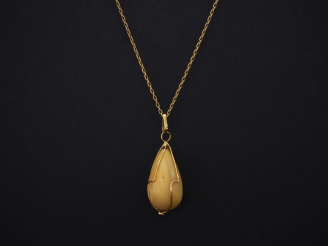 Vente aux enchères Chaine en or jaune, maille forçat. Long. 53,5  Poids. 4,24 g On y join